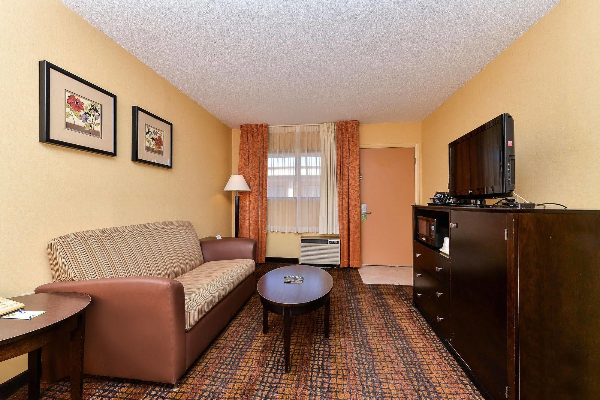 Latitude Suites Tinton Falls Eatontown - BW Premier Collection Εξωτερικό φωτογραφία